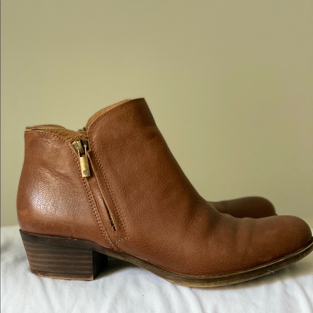 Lucky Brand light brown leather booties